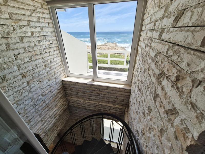 7 Bedroom Property for Sale in De Kelders Western Cape